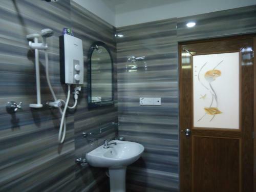 Wasantha Guest