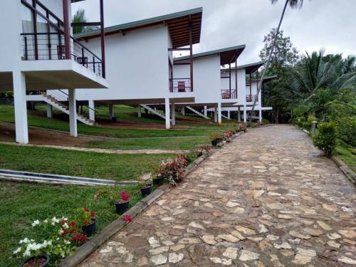 Saru Blue Sapphire Hotel