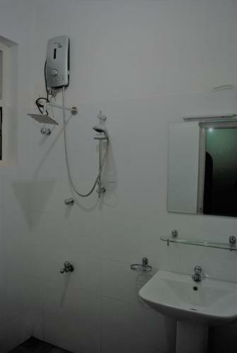 Hill House Galle Holiday Home