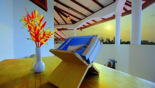 Friendship Villa