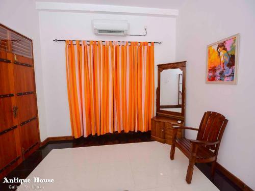 Villa Antique House