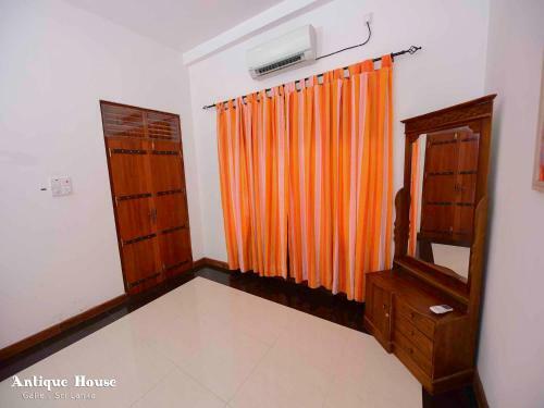 Villa Antique House