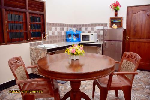 Hostal House Of Richness