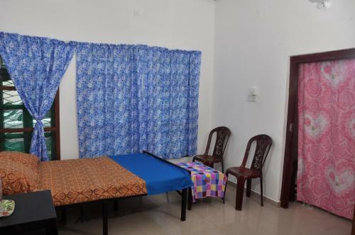 Hostal Bobbi Rest House