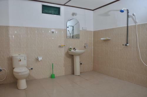 Hostal Bobbi Rest House