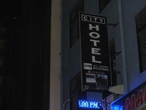 City Hotel