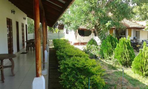 Hostal Sun And Sand