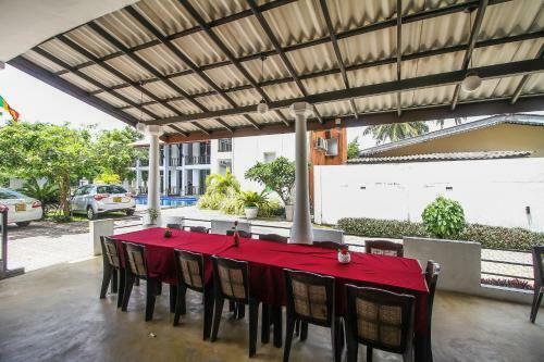 Hotel Oyo 372 Sanri Villa