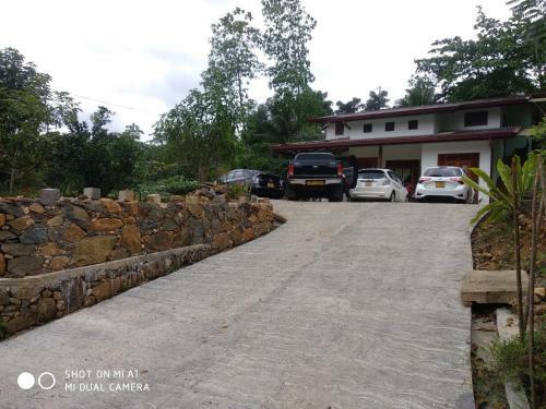Sinharaja River Face Hotel