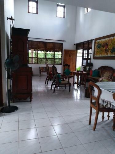 Roches 'cozy Corner'