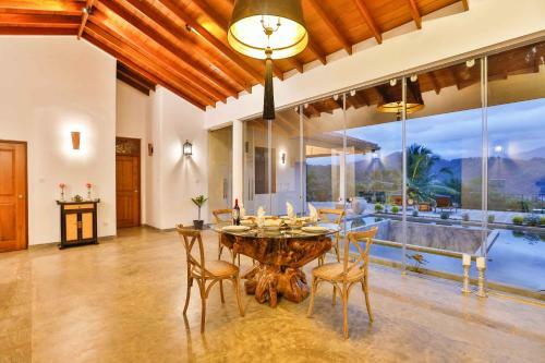 Hostal Lanka Golf Villa Collection - Villa Gelian