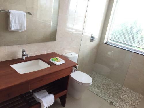 Villa Sanar� Uswetakeyyawa Beach