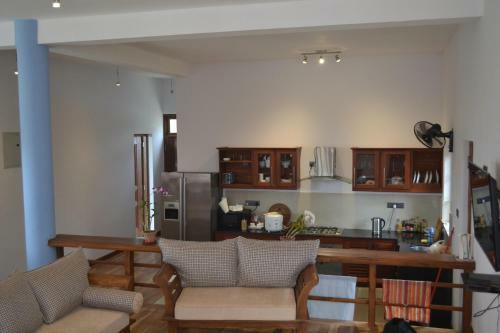 Villa Sanar� Uswetakeyyawa Beach