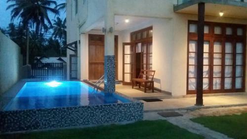 Villa Sanar� Uswetakeyyawa Beach
