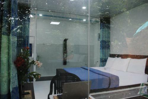 Hotel Glass Rooms Accommodations Adam's Peak