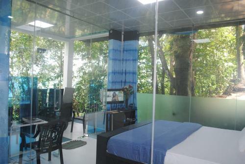 Hotel Glass Rooms Accommodations Adam's Peak
