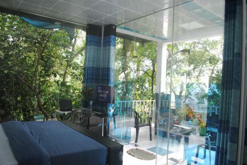 Hotel Glass Rooms Accommodations Adam's Peak