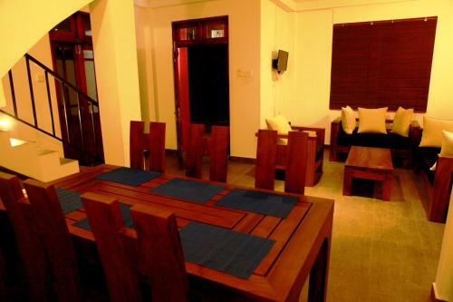Villa Oak Residencies