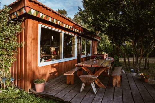 Sunny Nights Mini Hostel