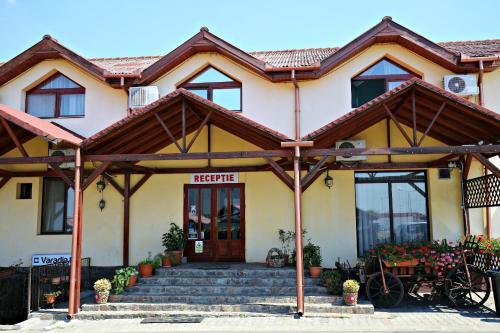 Hostal Pension Varadia