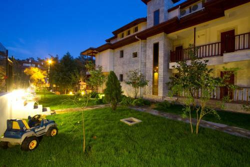 Summer Hotel