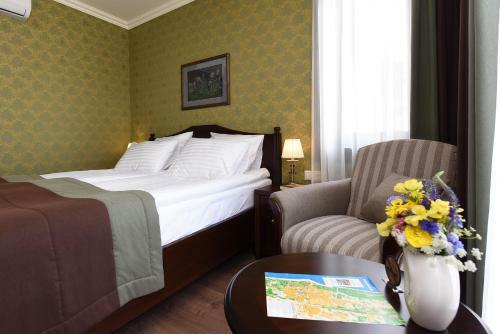 Hostal Key For Rest