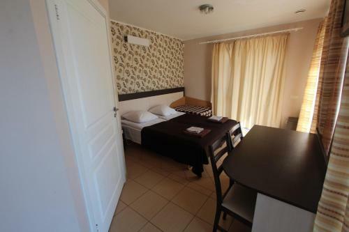 Hostal Sve?i? Namai Danivila