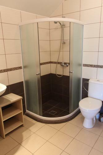 Hostal Sve?i? Namai Danivila