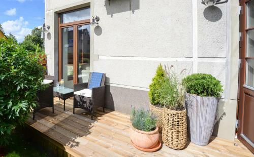 Hostal Holiday House Apartments