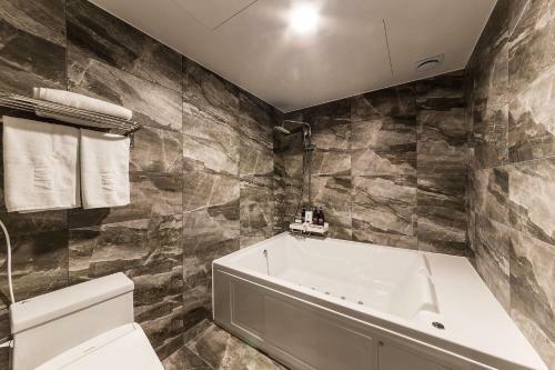 Hotel M7