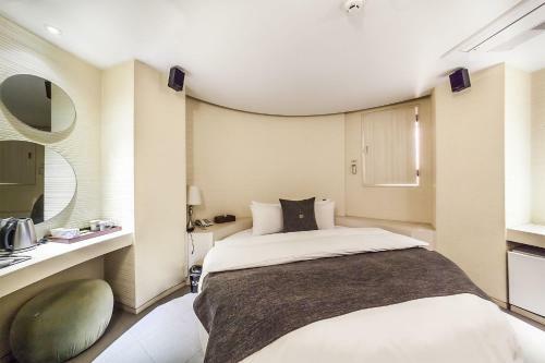 Jbis Hotel