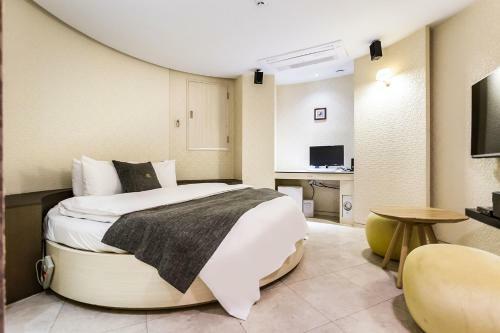 Jbis Hotel