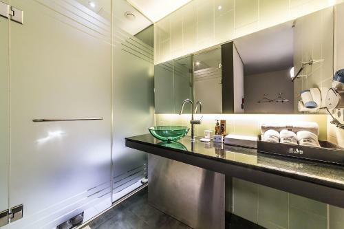 Jbis Hotel