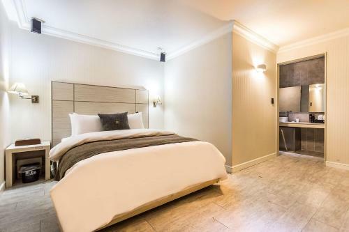 Jbis Hotel
