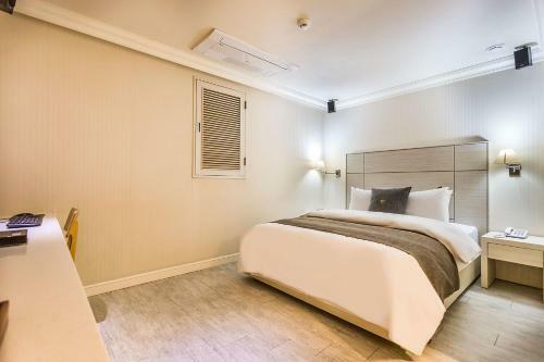 Jbis Hotel