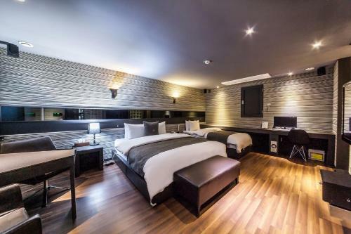 Jbis Hotel