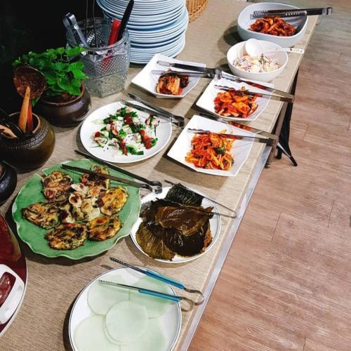 Hostal Sanbangsan Hot Spring Guesthouse