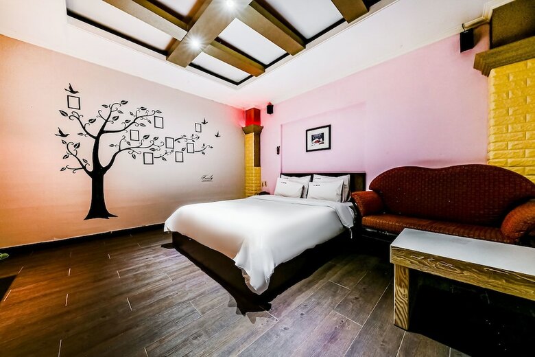 Motel Hotel Rooky