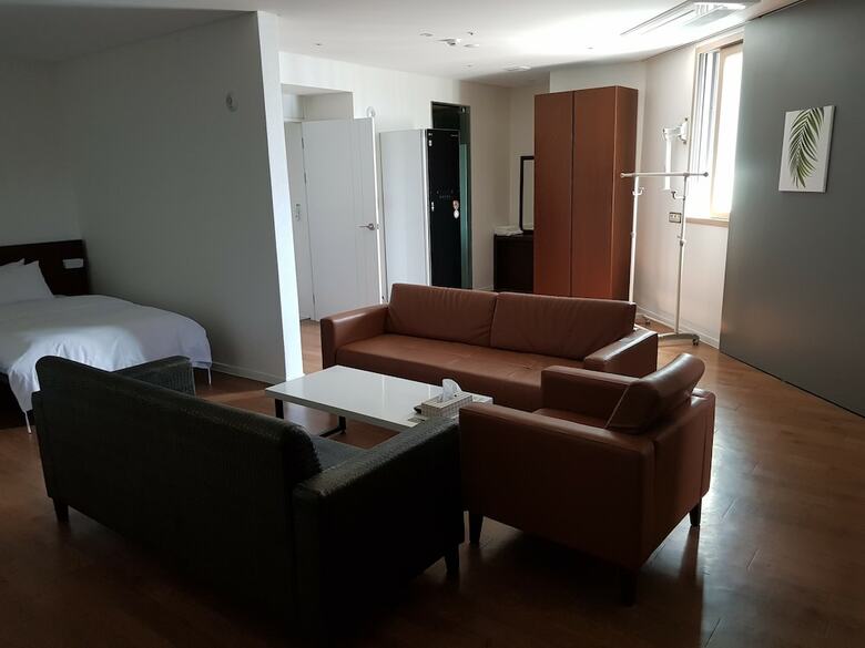 Golden River Hotel