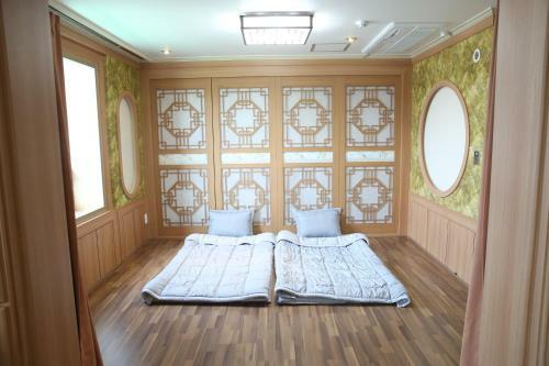 Uljin Grand Hotel