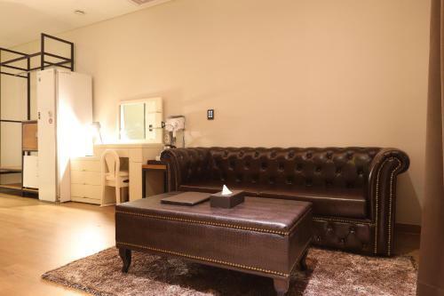 Rest Hotel