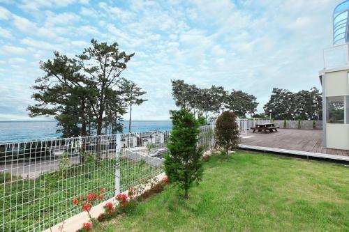 Seasidepine Pension