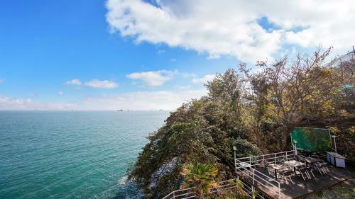 Yeosu Carp Island