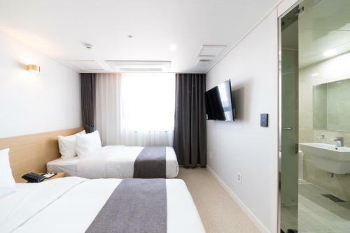 Incheon Airport Legend Hotel