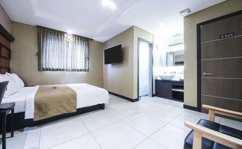 Centralperson Pyeongtaek Hotel