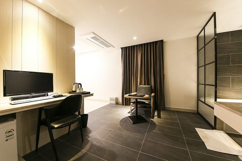 Centralperson Pyeongtaek Hotel