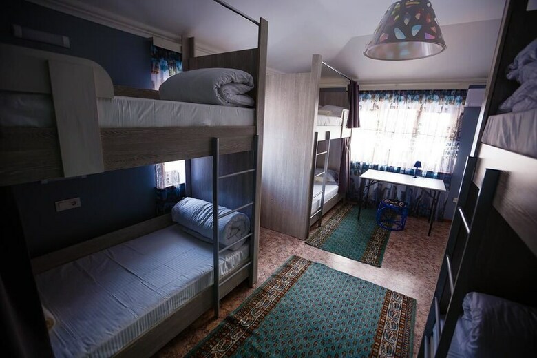 Mountain Road Hostel