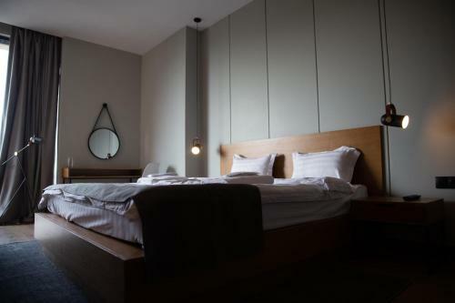 Eleven Hotel And Hall