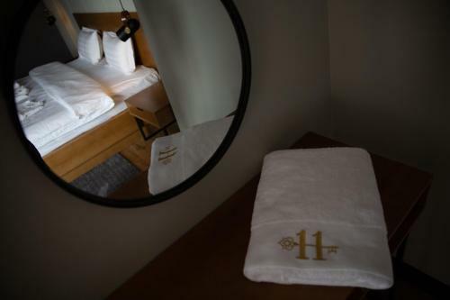 Eleven Hotel And Hall