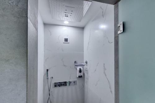 Eleven Hotel And Hall